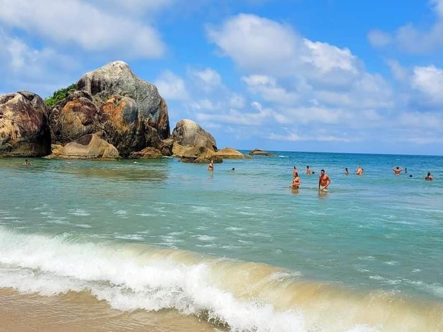 Apartamento Na Praia Da Enseada, 100 Mt Praia Сао Франсиско до Сул Екстериор снимка